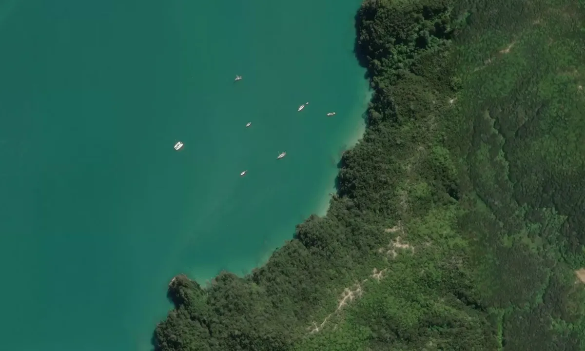 Flyfoto av Adele Island West