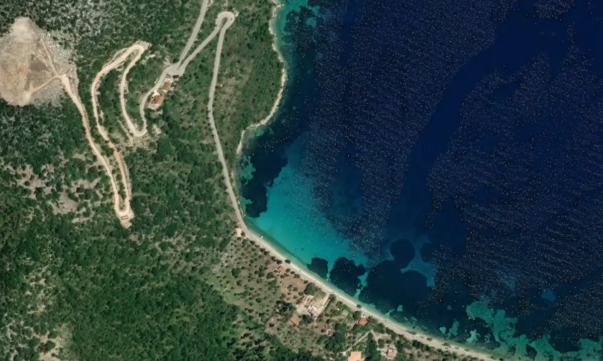 Flyfoto av Aetos