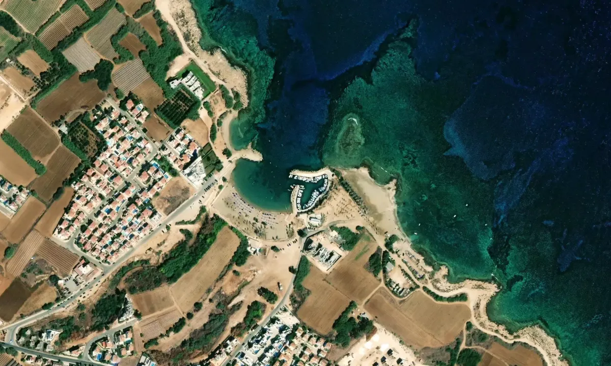 Flyfoto av Agia Triada Fishing Shelter