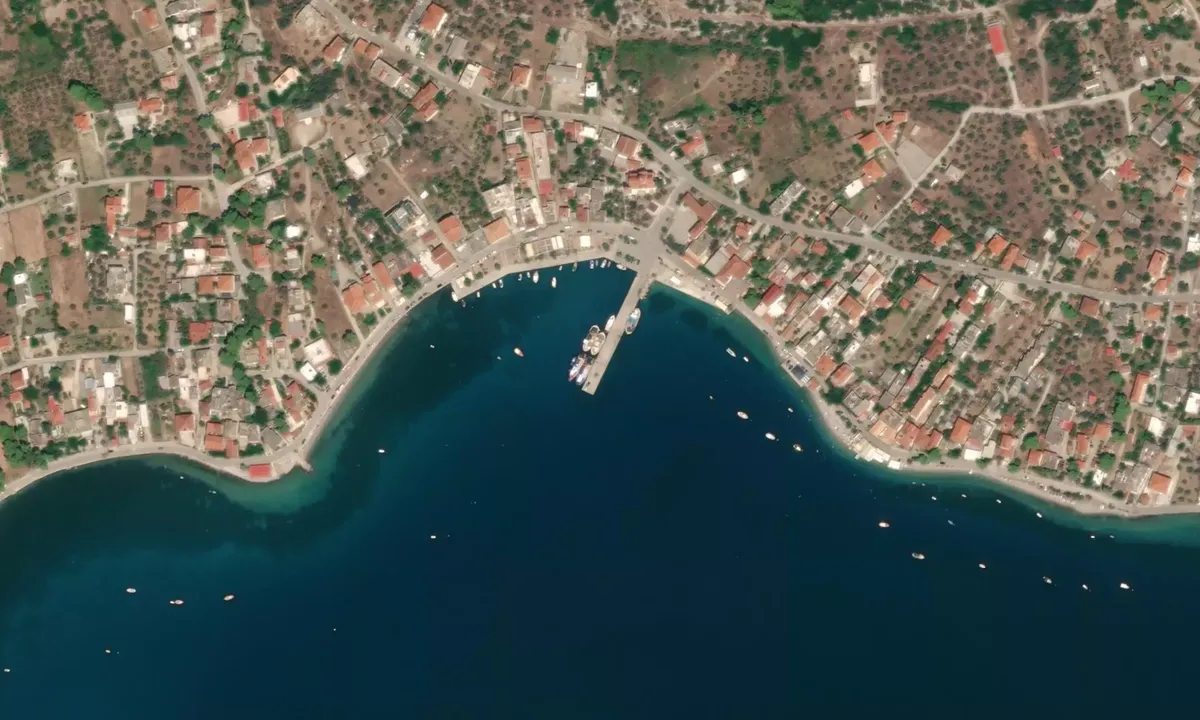 Flyfoto av Agios Georgios 2