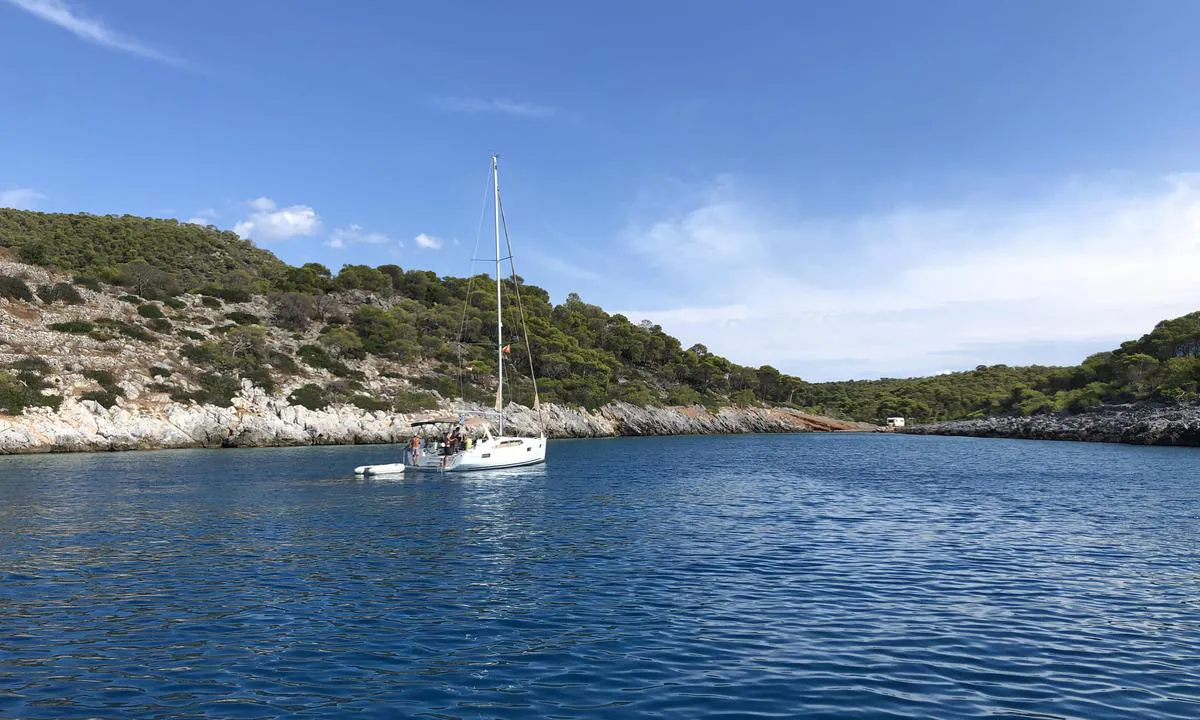 Agistri West: The westernmost bay