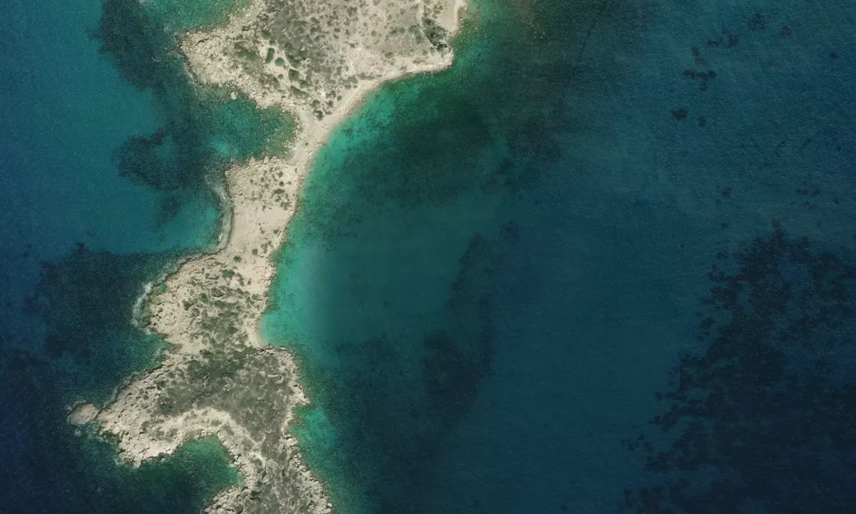 Flyfoto av Akra Kaloutoi East