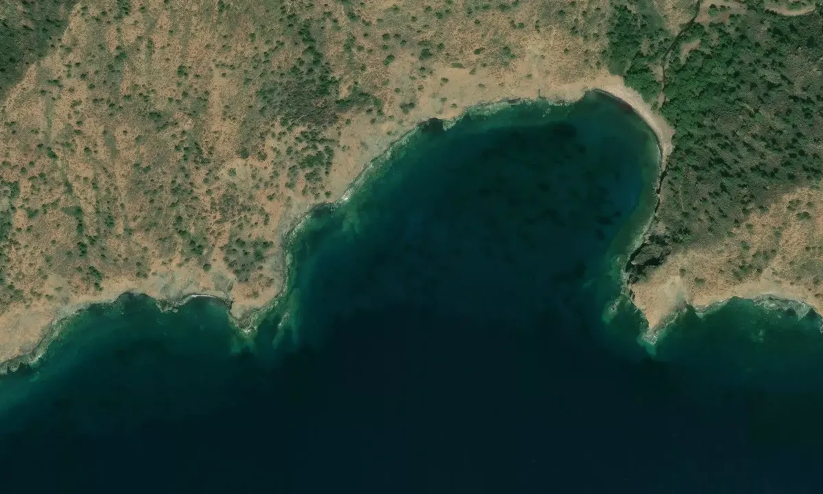 Satelite image of Akvaryum Koyu (2) (Hotbox)