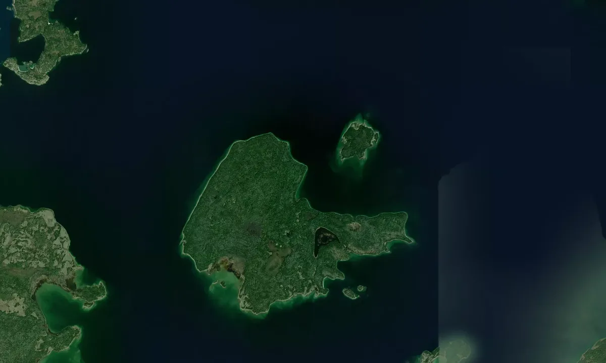 Flyfoto av Amadroz Island North