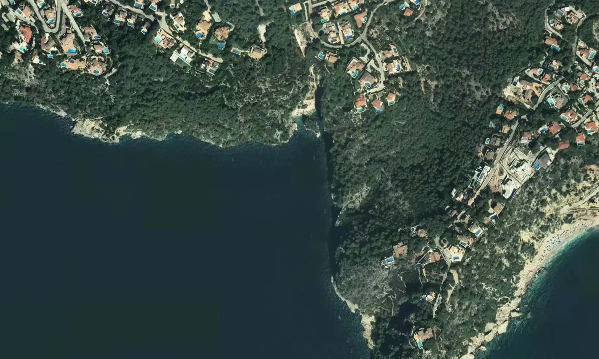 Flyfoto av Ambolo Llop Marí