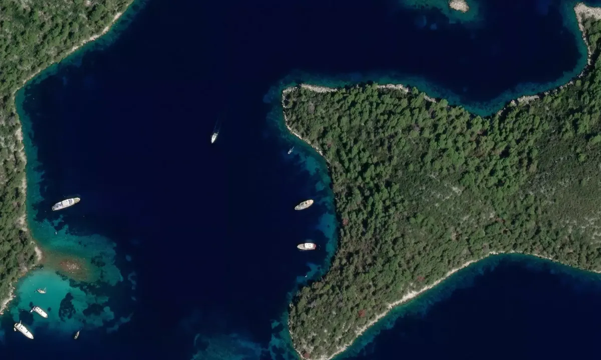 Flyfoto av Anchorage Luka Polace