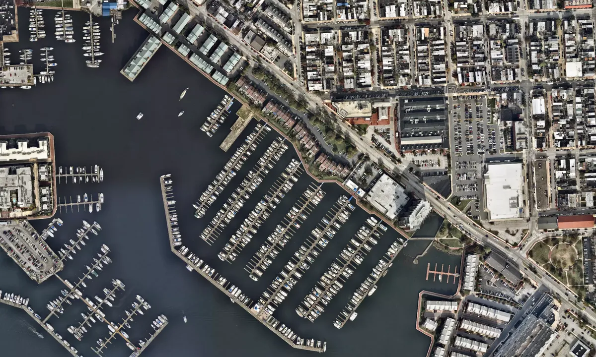 Flyfoto av Anchorage Marina - Baltimore