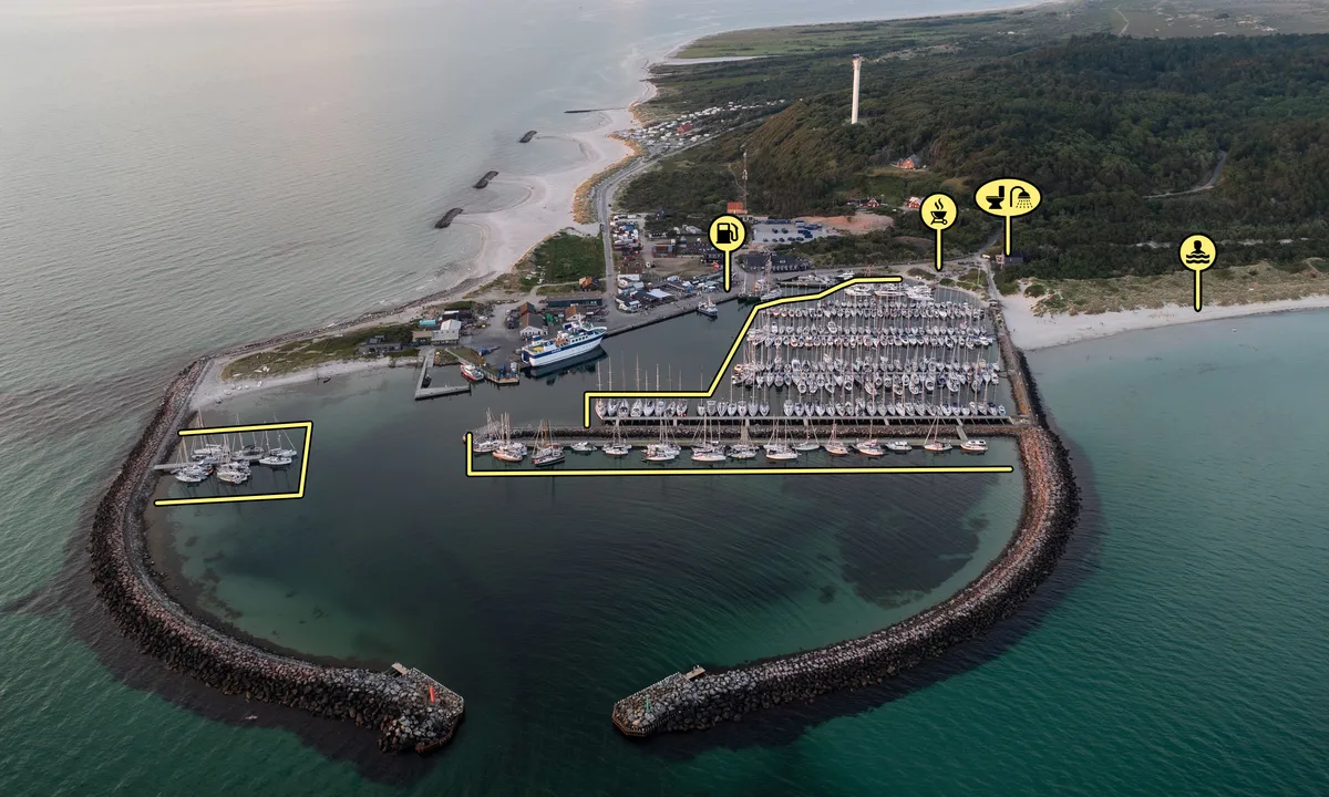 Anholt Havn: {"base": "no", "no": "Oversiktsbilde", "se": "\u00d6versiktsbild", "en": "Overview image", "da": "Oversigtsbillede", "fr": "Vue d'ensemble", "de": "\u00dcbersichtsbild", "es": "Imagen panor\u00e1mica", "it": "Vista generale", "pt": "Vis\u00e3o geral", "nl": "Overzichtsbeeld", "pl": "Zdj\u0119cie z lotu ptaka", "uk": "\u041e\u0433\u043b\u044f\u0434\u043e\u0432\u0435 \u0437\u043e\u0431\u0440\u0430\u0436\u0435\u043d\u043d\u044f", "ro": "Imagine de ansamblu", "tr": "Genel Bak\u0131\u015f G\u00f6rseli", "el": "\u0395\u03c0\u03b9\u03c3\u03ba\u03cc\u03c0\u03b7\u03c3\u03b7", "cs": "Celkov\u00fd pohled", "hu": "\u00c1ttekint\u0151 k\u00e9p", "fi": "Yleiskuva", "bg": "\u041e\u0431\u0449 \u0438\u0437\u0433\u043b\u0435\u0434", "sr": "\u041f\u0440\u0435\u0433\u043b\u0435\u0434\u043d\u0430 \u0441\u043b\u0438\u043a\u0430", "et": "\u00dcldvaade", "lv": "P\u0101rskata att\u0113ls", "lt": "Ap\u017evalginis vaizdas"}