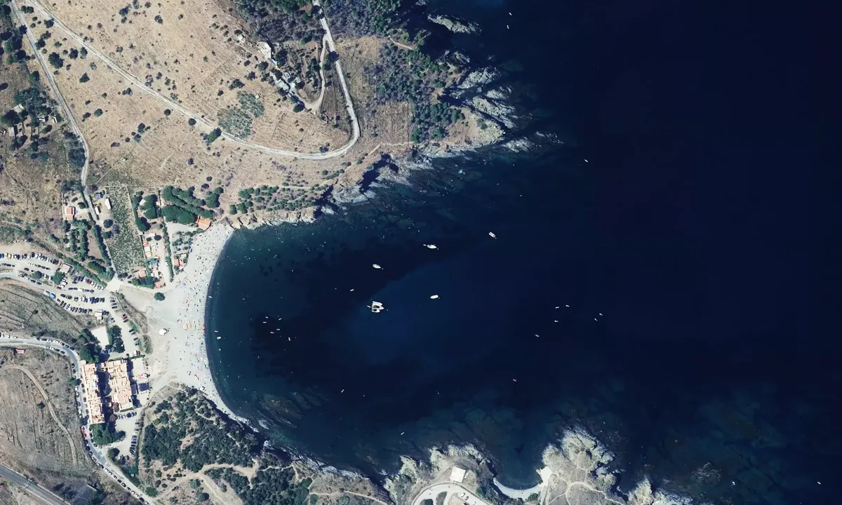 Satelite image of Anse de Peyrefite