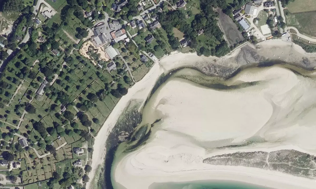 Satelite image of Anse du Groasguen