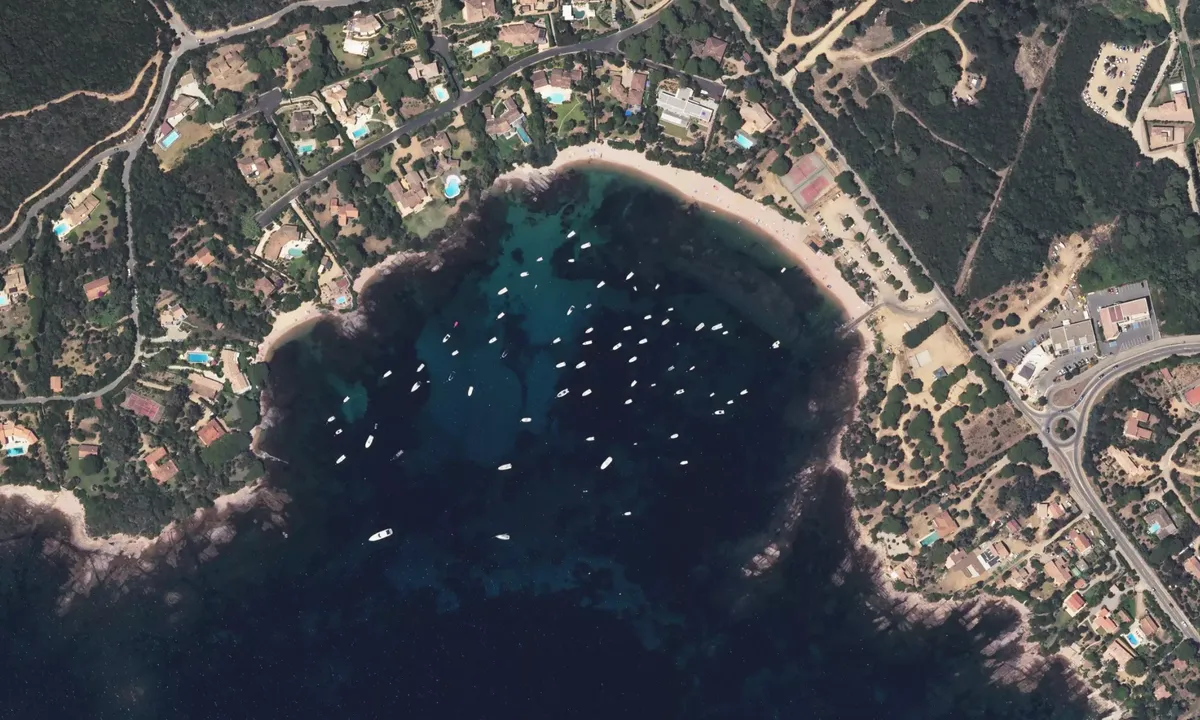 Flyfoto av Anse Medea