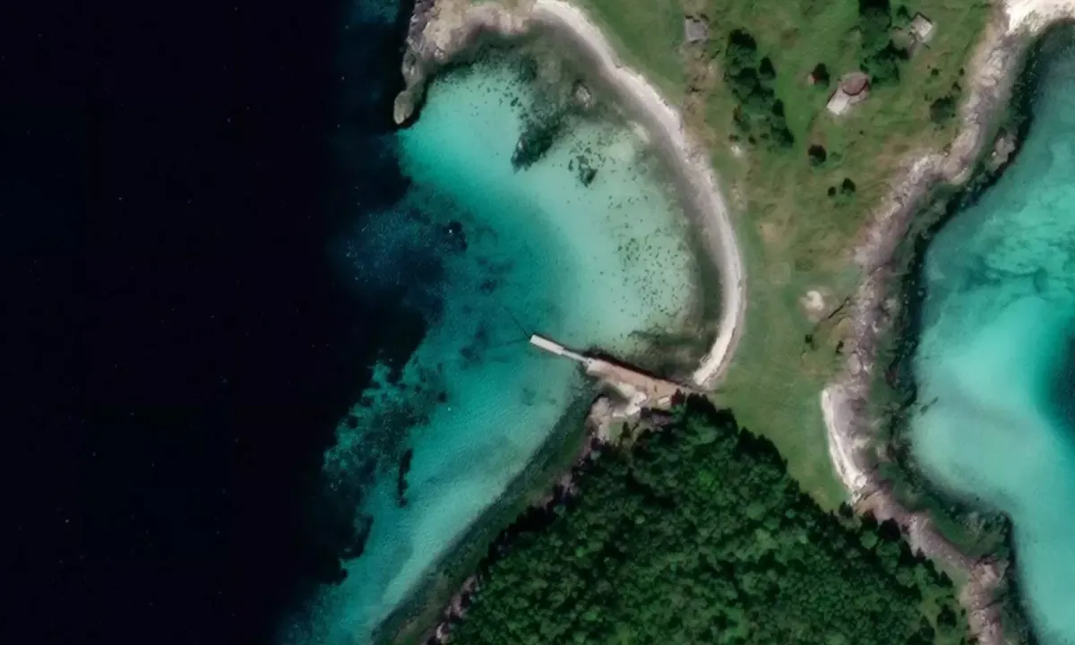 Satelite image of Arnøya