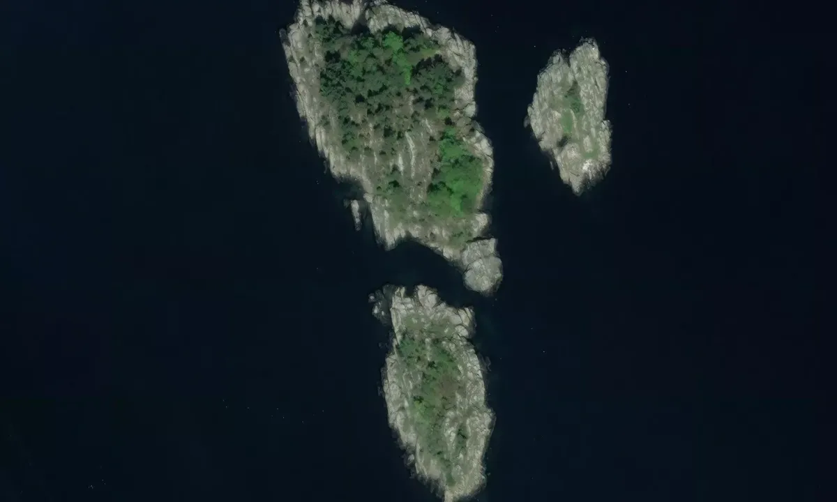 Satelite image of Askholmene