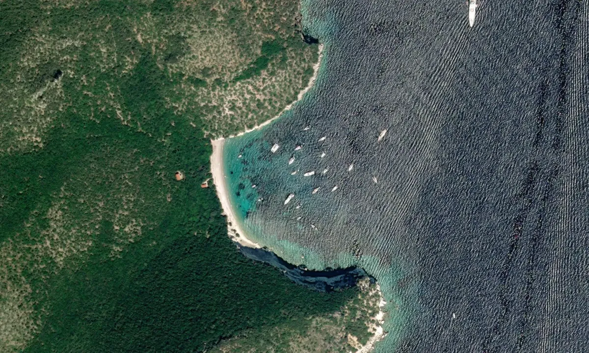 Flyfoto av Atoko - One House Bay