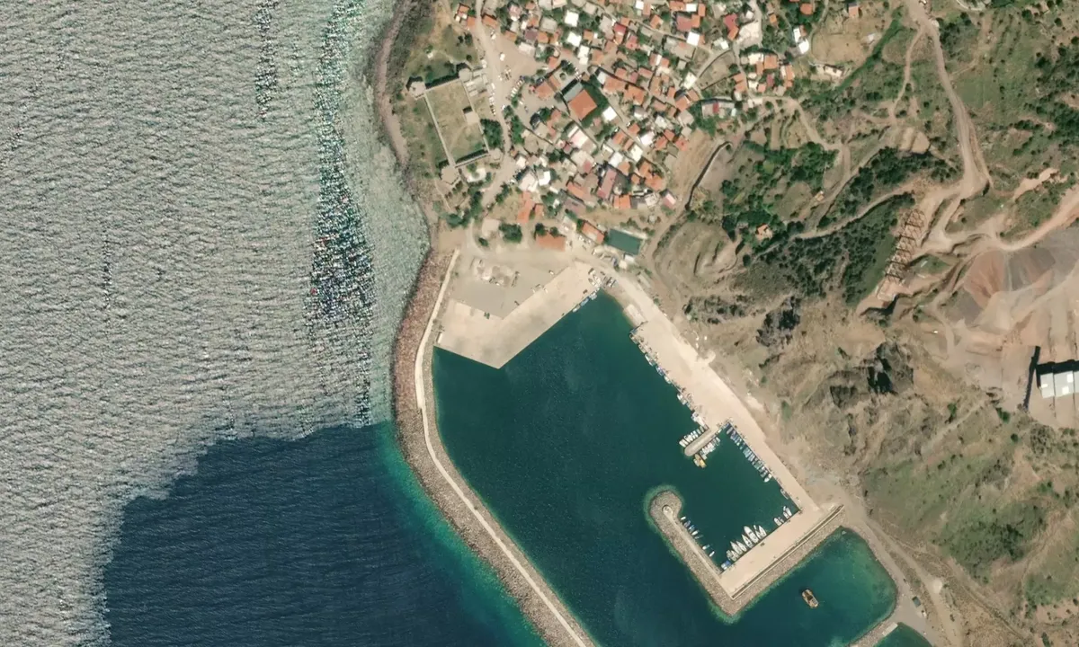 Flyfoto av Babakale Harbour