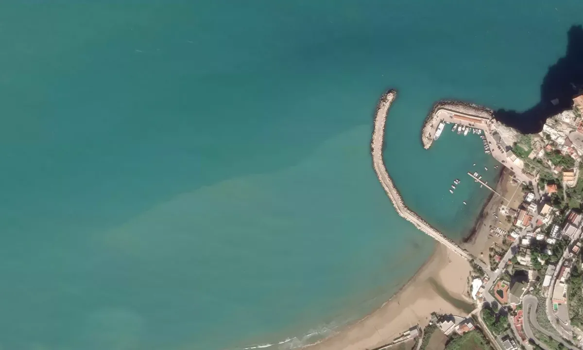 Flyfoto av Baia dei Peschici