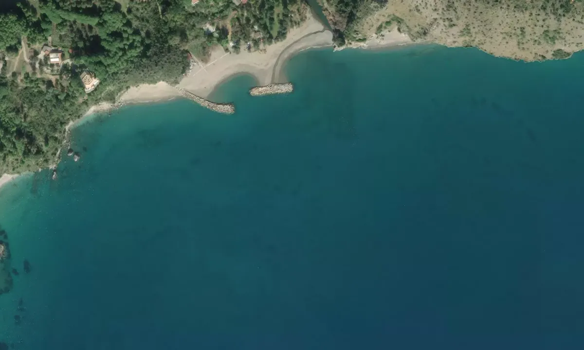 Flyfoto av Baia del Buondormire