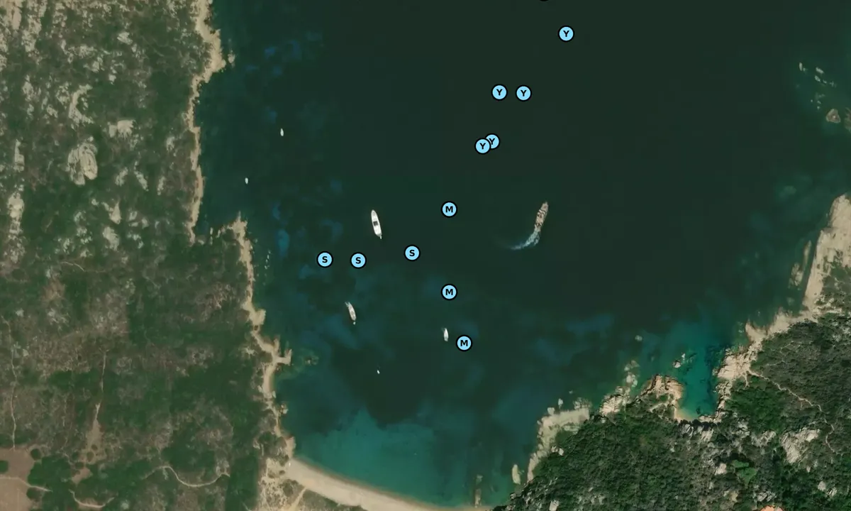 Flyfoto av Baia della Contessa