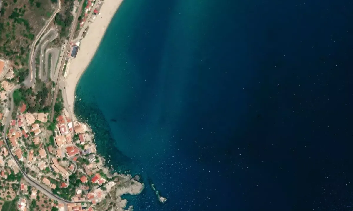 Satelite image of Baia di Caminia