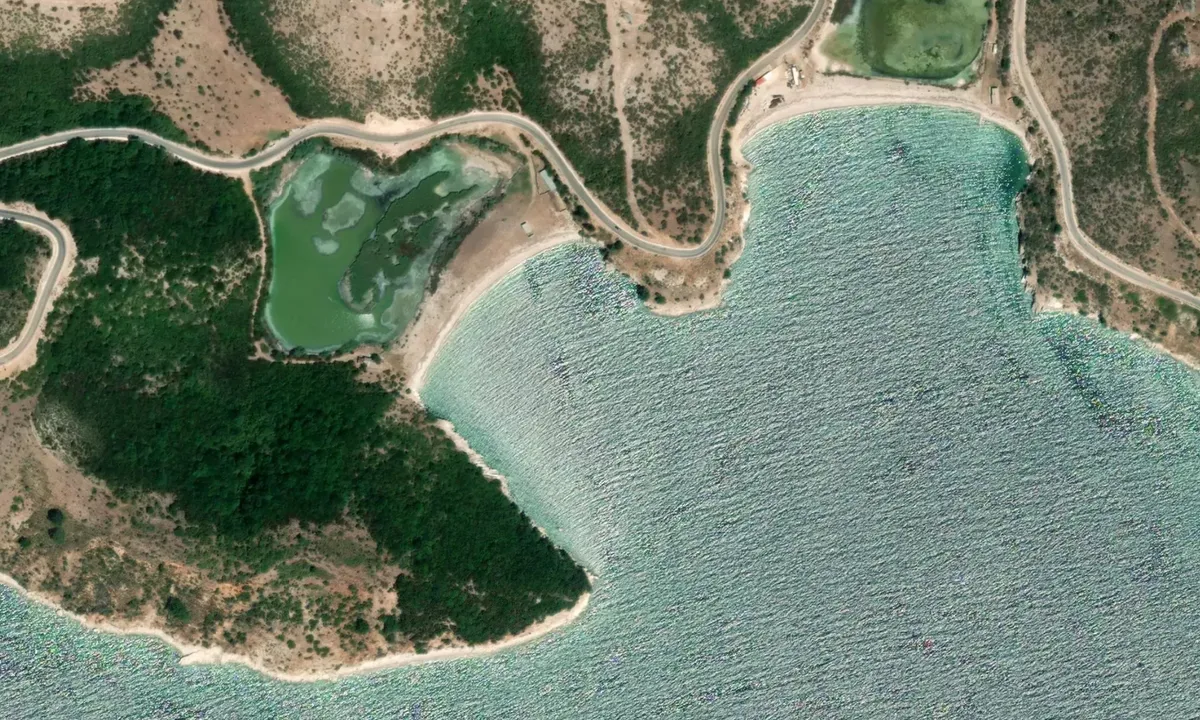Flyfoto av Baia lourida