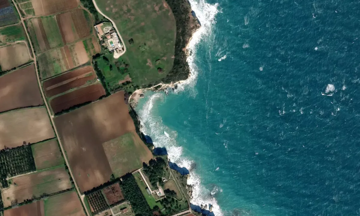 Flyfoto av Baia Morrone