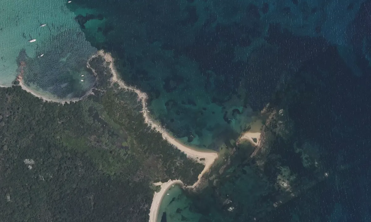 Flyfoto av Baie de San Ciprianu