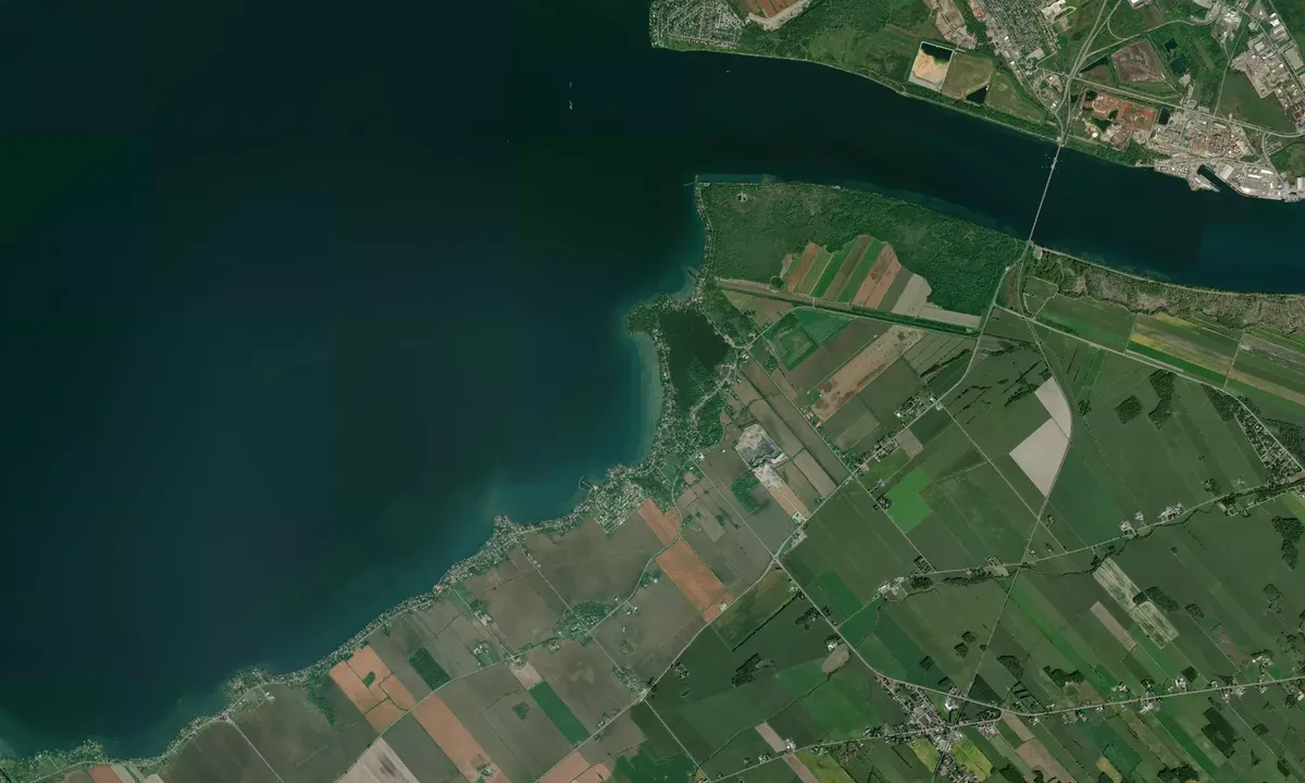Flyfoto av Baie des Brises