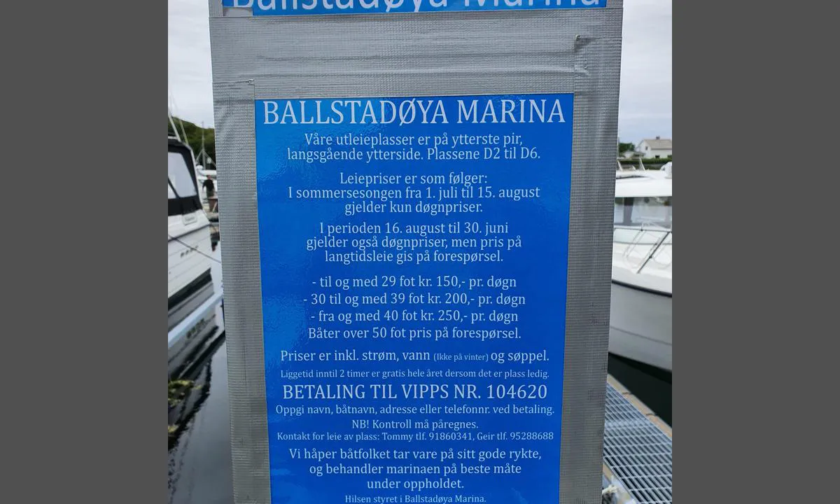 Ballstadøy Marina: {"base": "no", "no": "Priser og informasjon sommeren 2022", "se": "Priser och information sommaren 2022", "en": "Prices and information summer 2022", "da": "Priser og information sommeren 2022"}