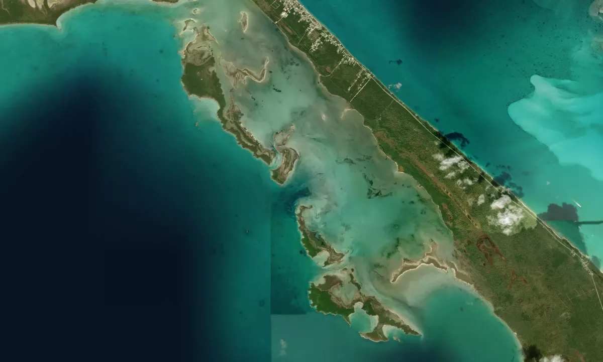 Flyfoto av Bamboo Cay North
