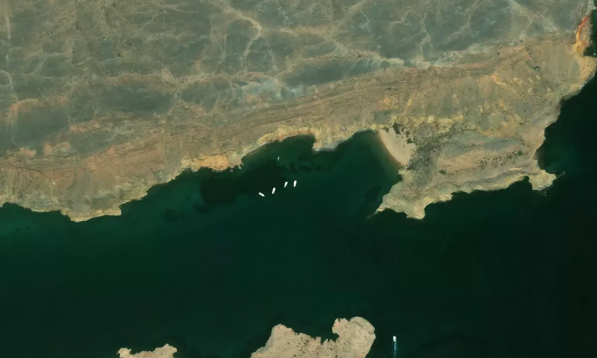 Satelite image of Bandr Khairan Bay
