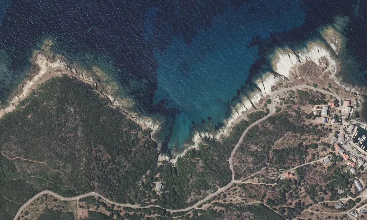 Flyfoto av Barcaggio West