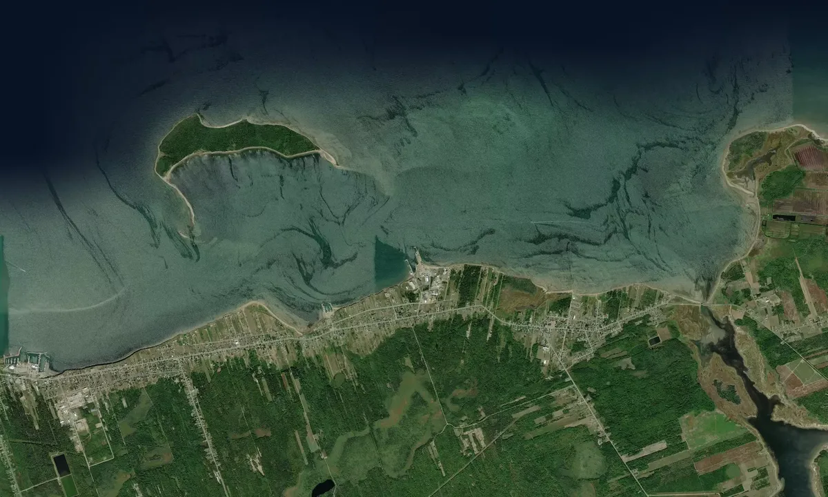 Flyfoto av Bas Caraquet Federal Wharf