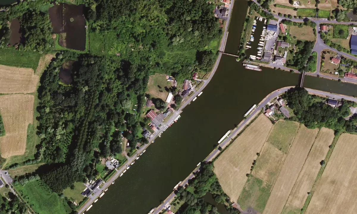 Flyfoto av Bassin rond - club de voile