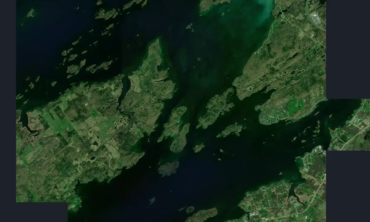 Flyfoto av Bathtub Bay