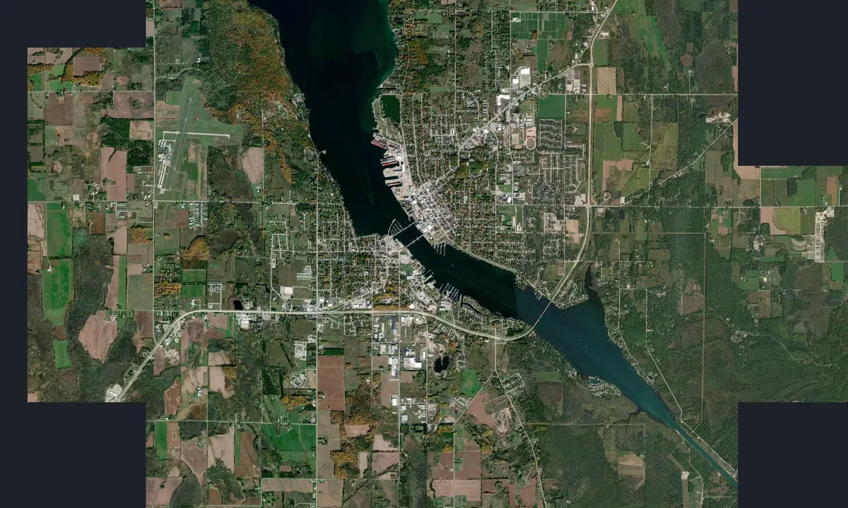 Flyfoto av Bay Marine of Sturgeon Bay