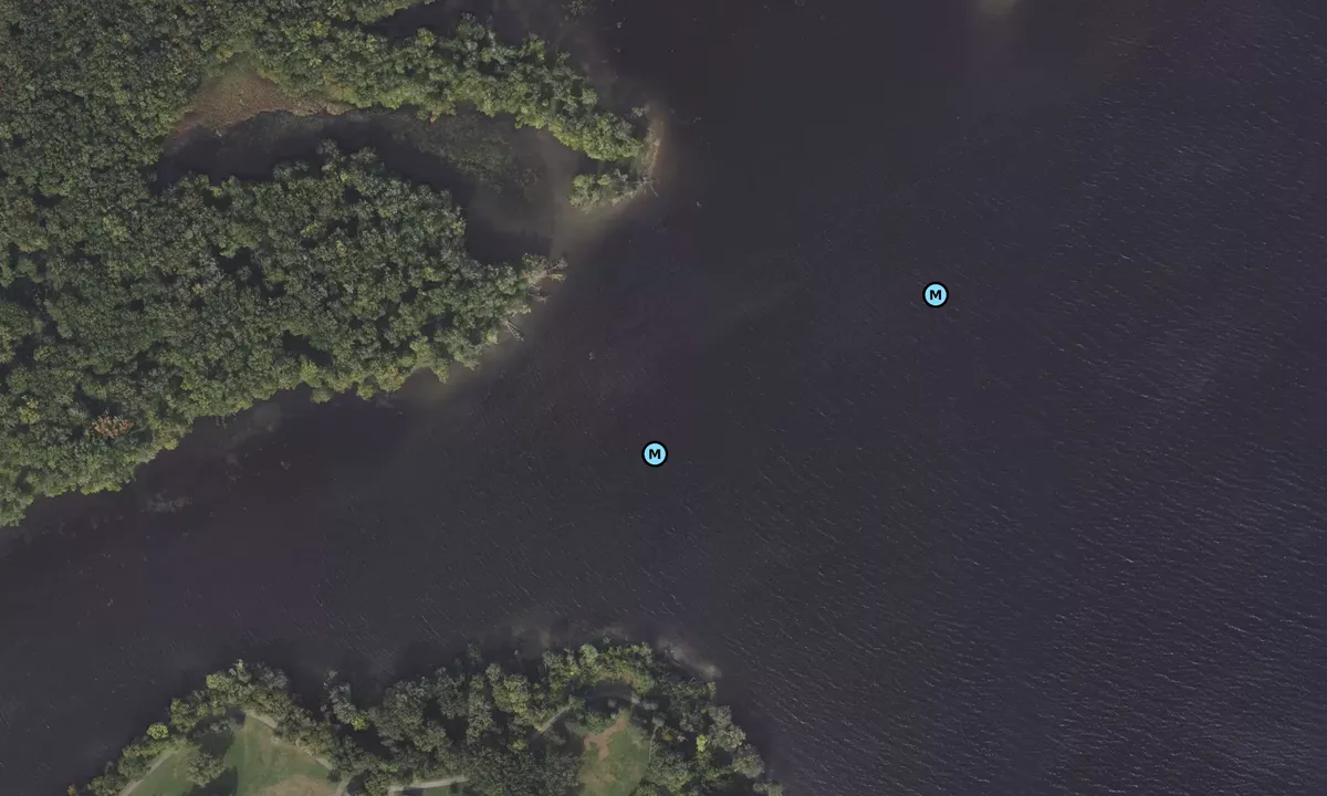 Satelite image of Bay near lac Leamy