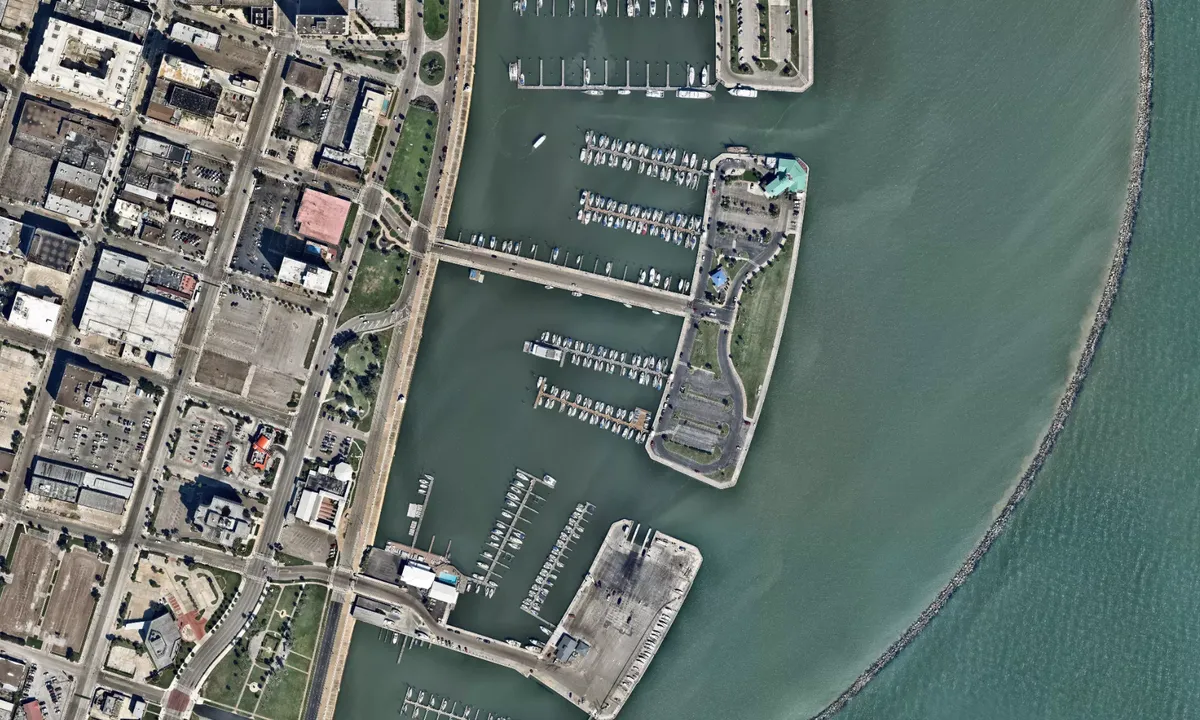 Flyfoto av Bay Yacht Club