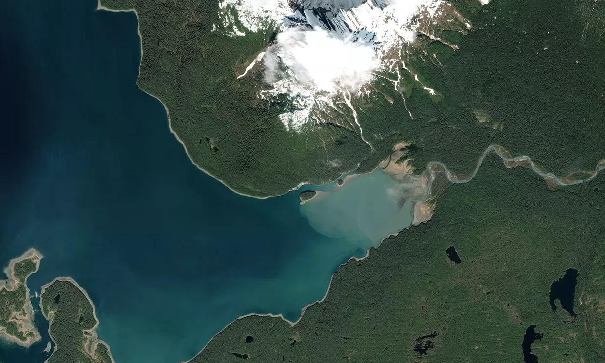 Flyfoto av Beartrack Island