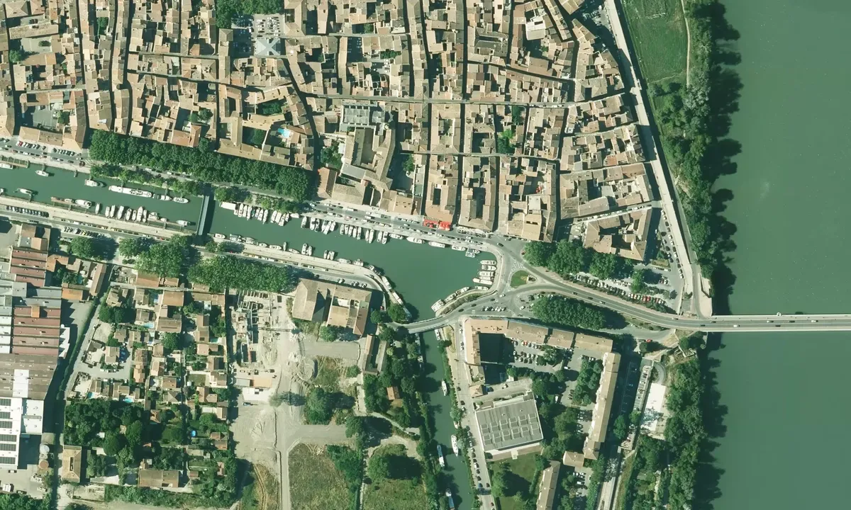 Satelite image of Beaucaire