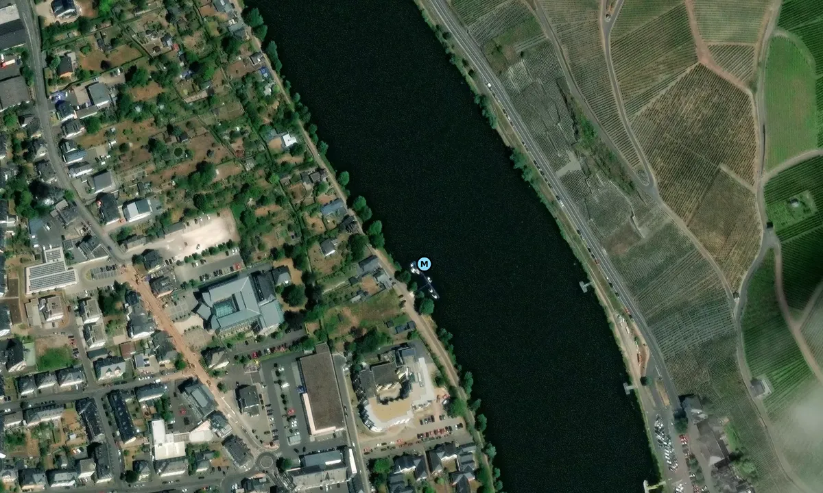 Satelite image of Bernkastel-Kues, Anleger Sportboote