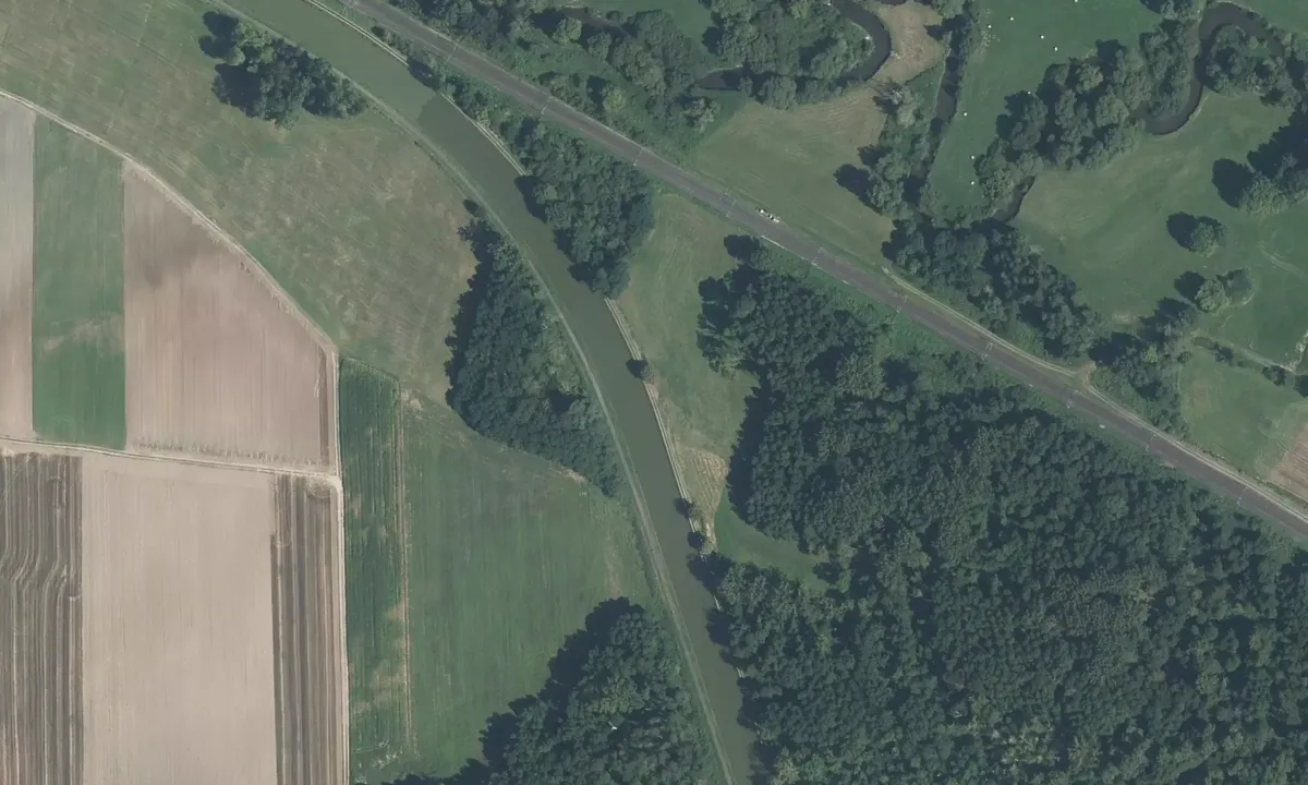 Satelite image of Between Lock 36 and 37