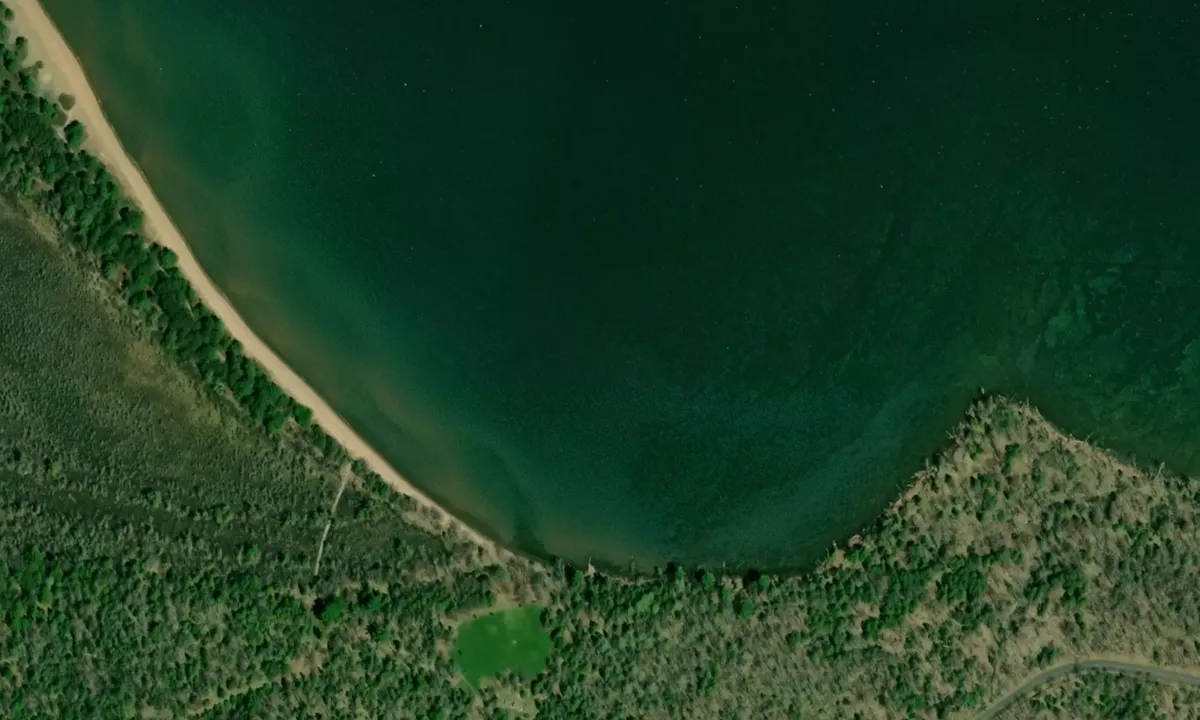 Flyfoto av Big Bay State Park