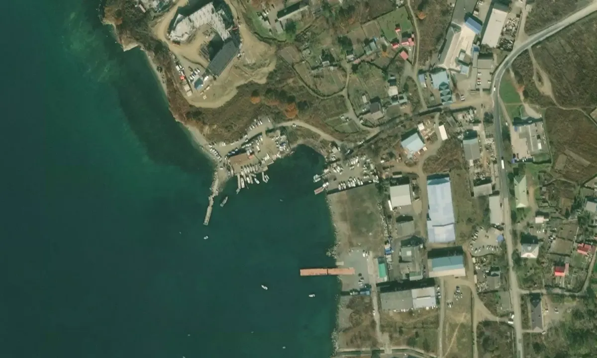Satelite image of Bolshoy_Kamen_Klub