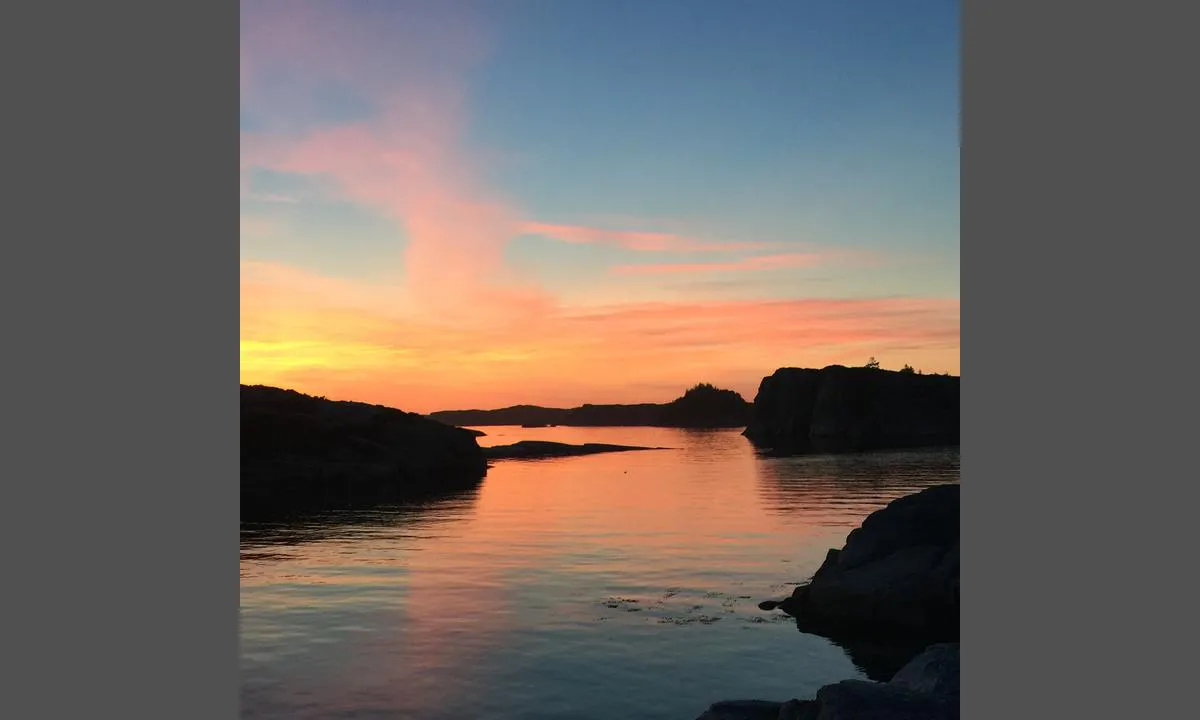 Børøypollen: Flotte solnedganger.