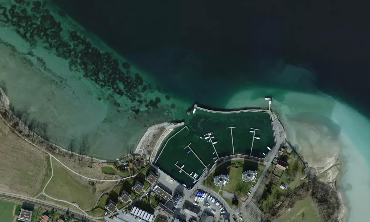 Satelite image of Bottighofen