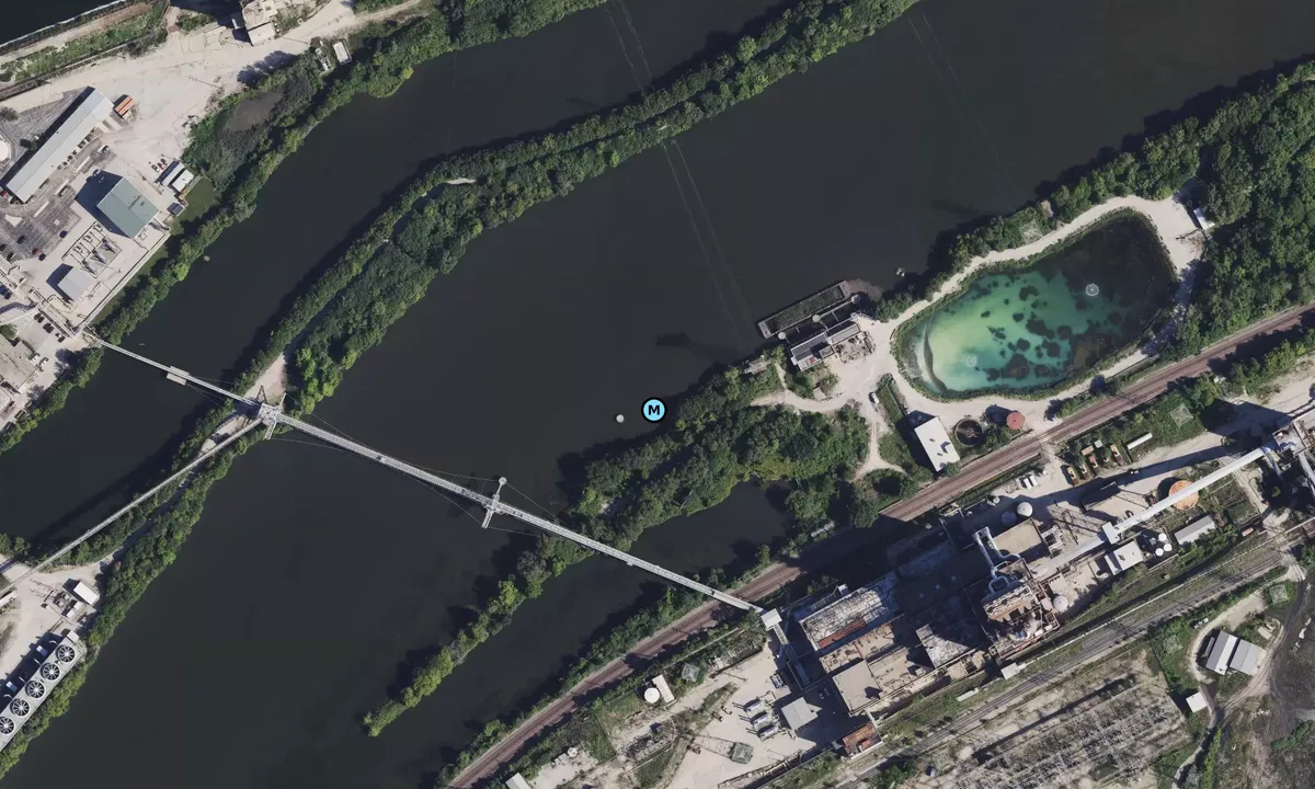 Satelite image of Brandon Road Lock South