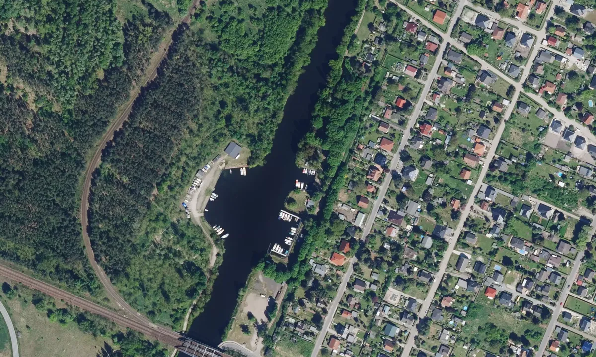 Flyfoto av Brieselanger Hafen
