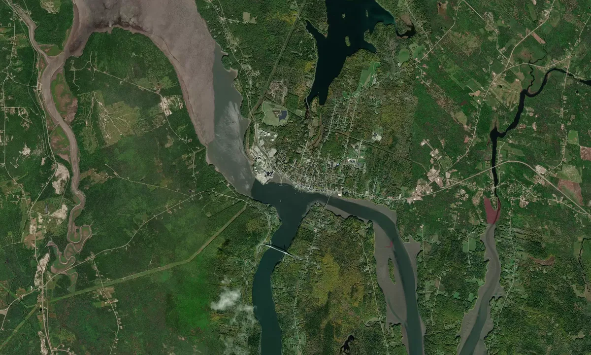 Flyfoto av Bucksport Public Landing