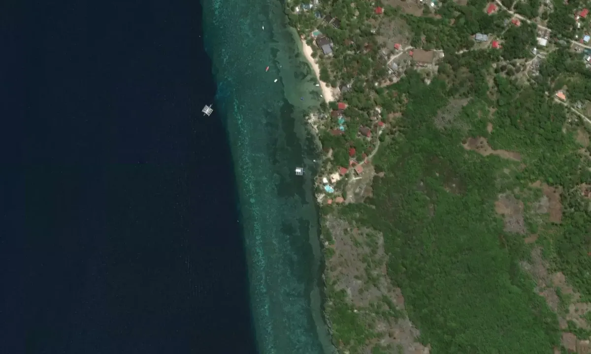 Satelite image of Cabilao West