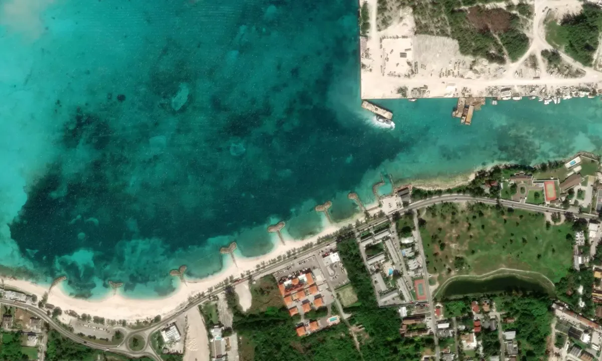 Flyfoto av Cable Beach East